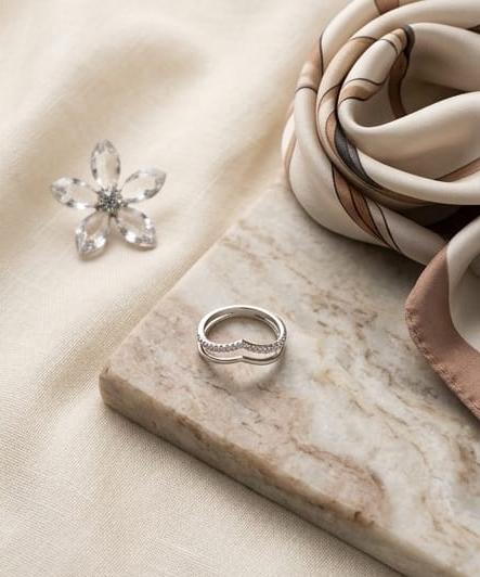 Elegant Wave Silver Ring