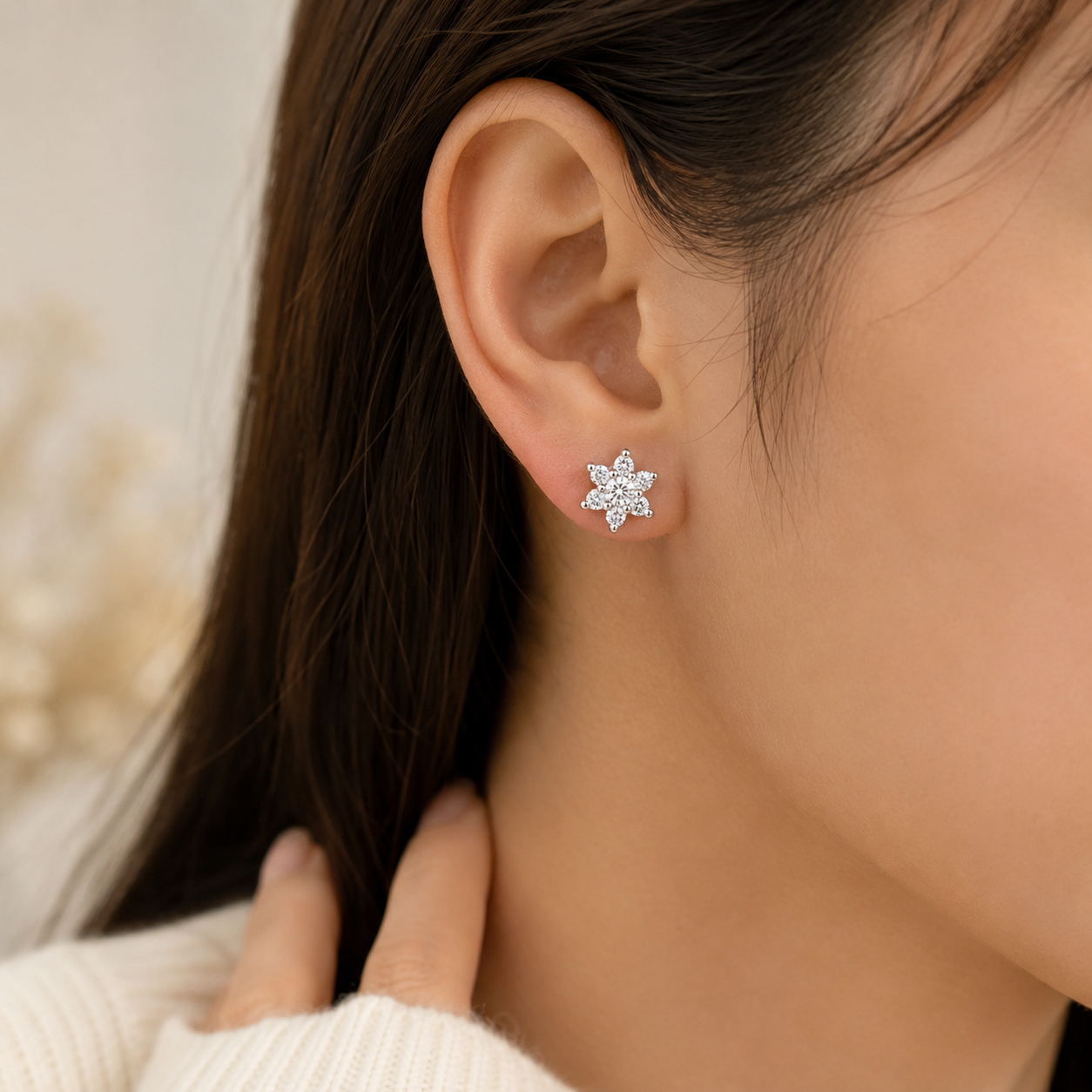 Sparkling Silver Diamond-Cut Snowflake Studs Earrings for Women
