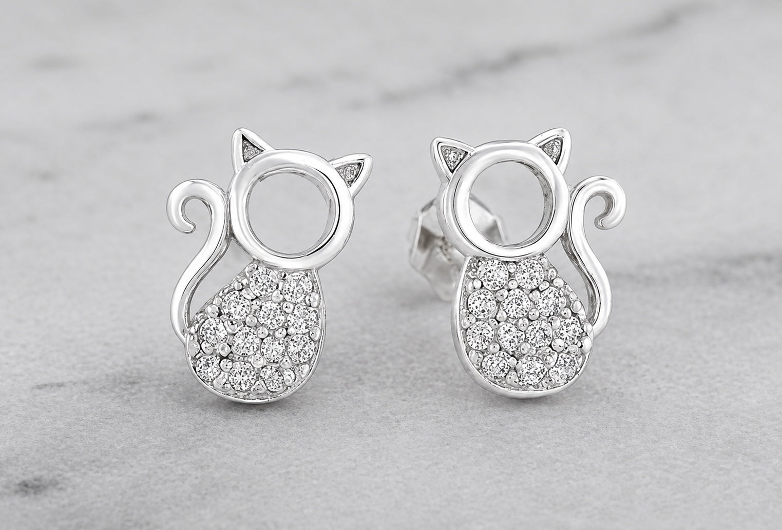 Sparkling Kitty Silver Studs
