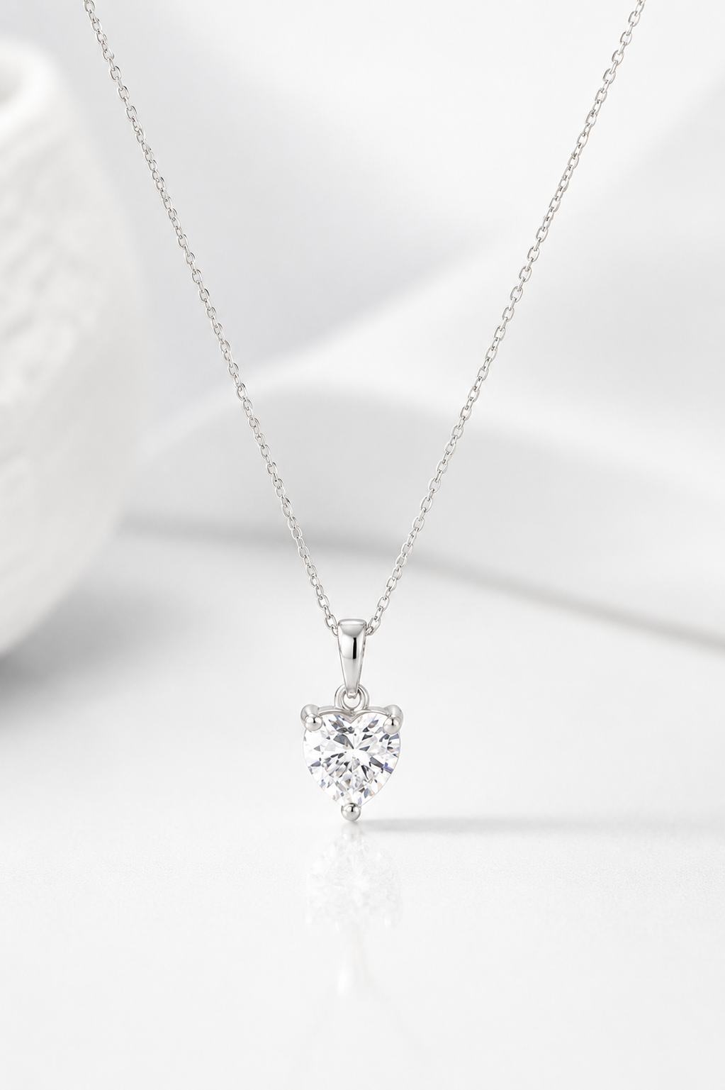 Silver Solitaire Heart Pendant  With Link Chain